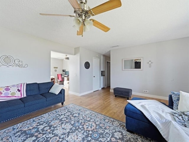 Photo - 900 Cortez Dr