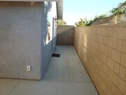 Photo - 615 E 2nd St Unit B