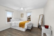 Photo - 1114 Division St