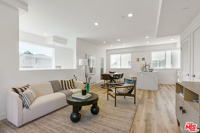 Photo - 14651 W Sara Ln
