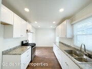 Photo - Charming single level home in South Oceans...