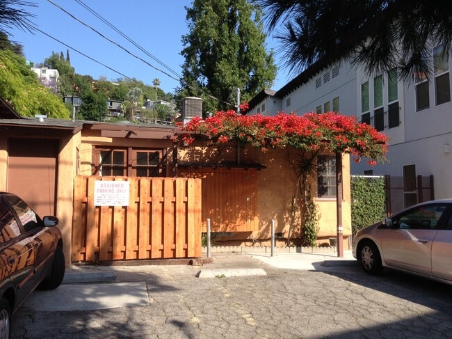 Building Photo - 1745 Silver Lake Blvd