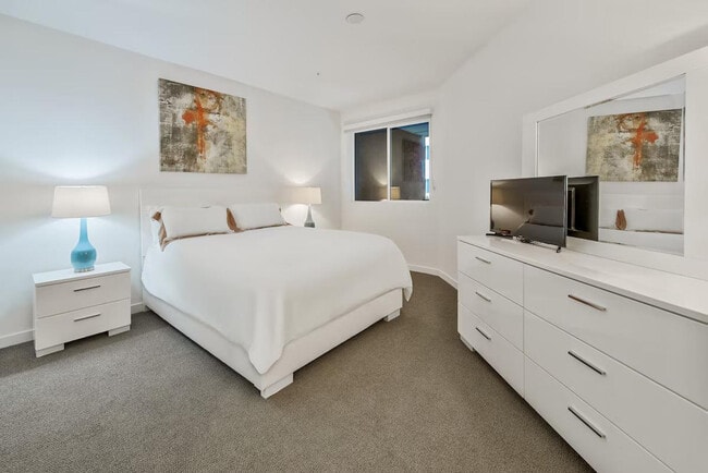 Photo - 593 Camino De La Reina Unit SI ID1343835P