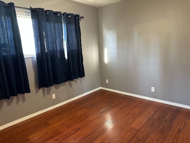 Photo - Ronan Unit 1233