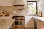 Photo - 9849 Portola Dr