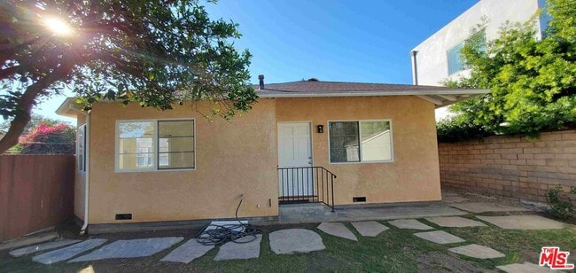 Building Photo - 4430 Jasmine Ave