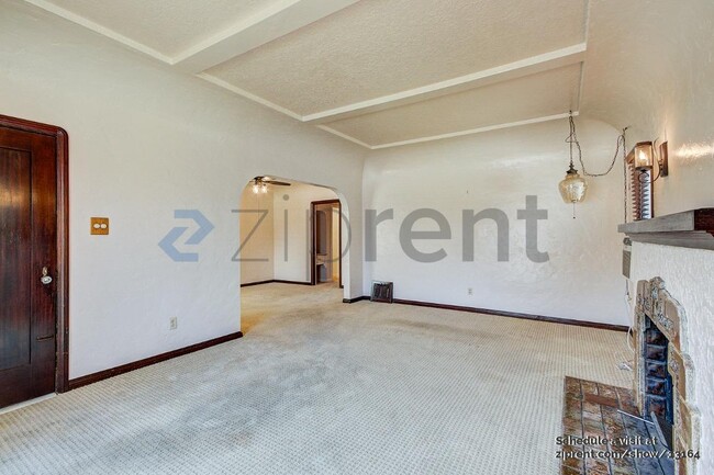 Photo - Unit