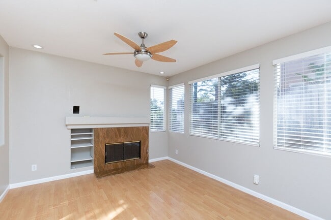 Photo - 3 bed, 2.5 bath DETACHED home in SCRIPPS RANCH
