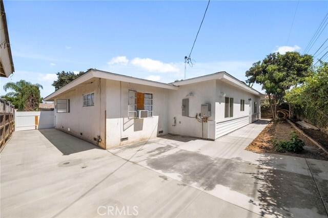 Building Photo - 1026 W Teresa St