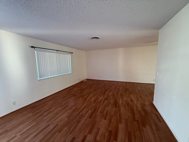 Photo - Cozy 2 bedroom 1 bath