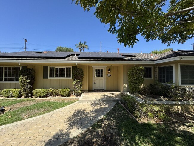 Photo - 1232 Longview Dr