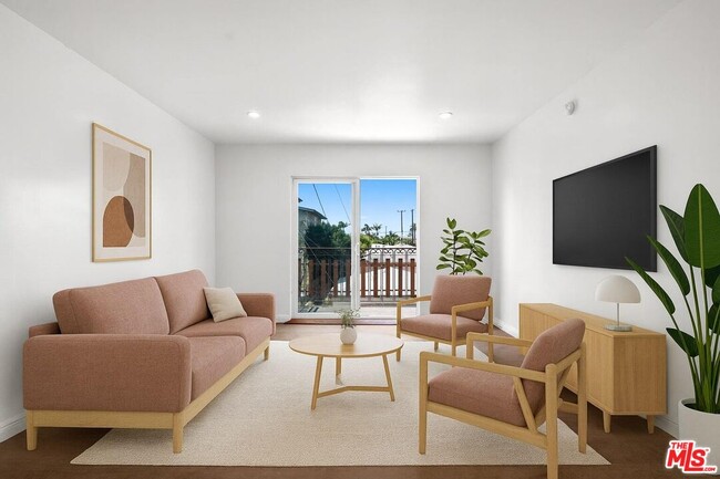 Building Photo - 616 Sunset Ave Unit D Rental