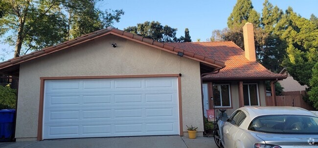 Building Photo - 11184 Madrigal St Rental