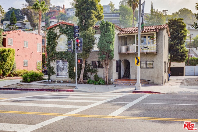 Photo - 1492 Silver Lake Blvd Unit 1