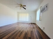 Photo - 512 Irving Ave Unit D