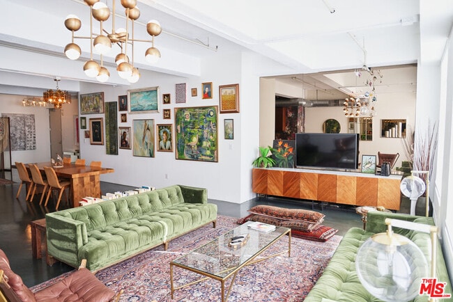 Photo - 849 S Broadway Unit 906