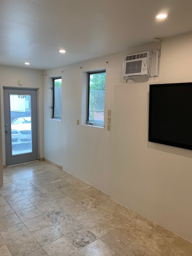 Photo - 8979 Shoreham Dr Unit A