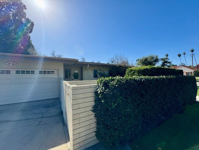 Building Photo - Furnished One Bathroom, One Bathroom Located in Rear of San Marino House (No Kitchen Included)