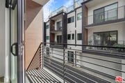 Photo - 1203 N Thomas Ln Townhome