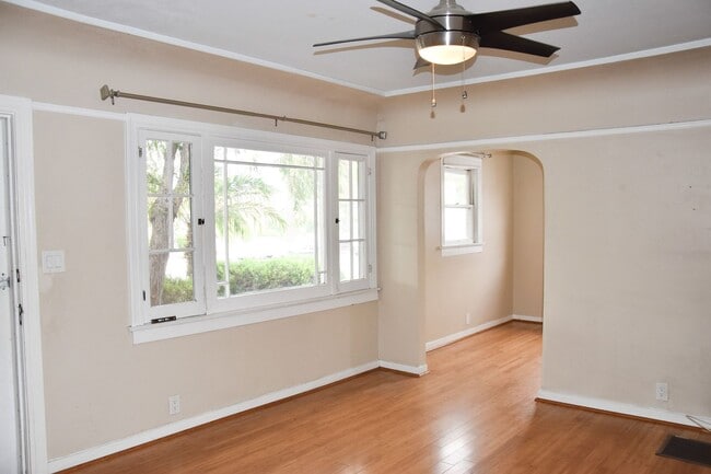 Photo - Palm (817-819) Unit Palm (817) - West