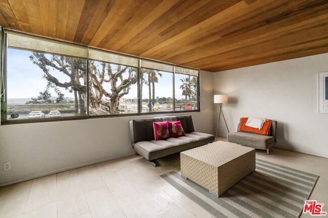 Photo - 6209 Pacific Ave Unit 102