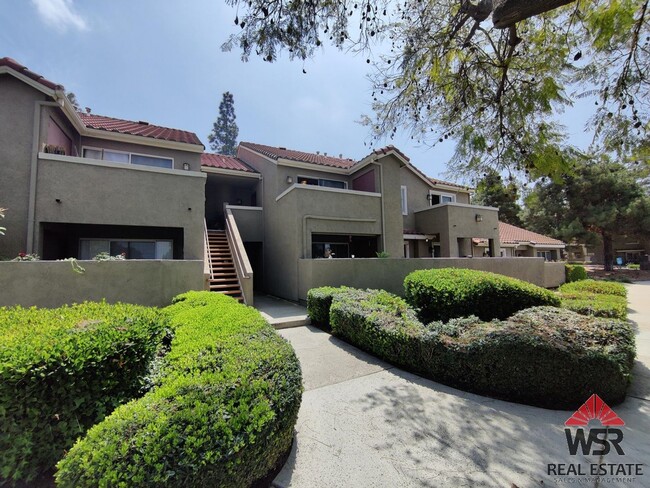 2 Bedroom, Upstairs Condo - 2 Bedroom, Upstairs Condo