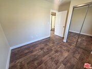 Photo - 1721 W 39th Pl