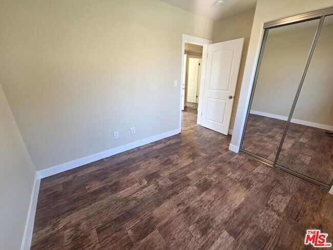 Photo - 1721 W 39th Pl