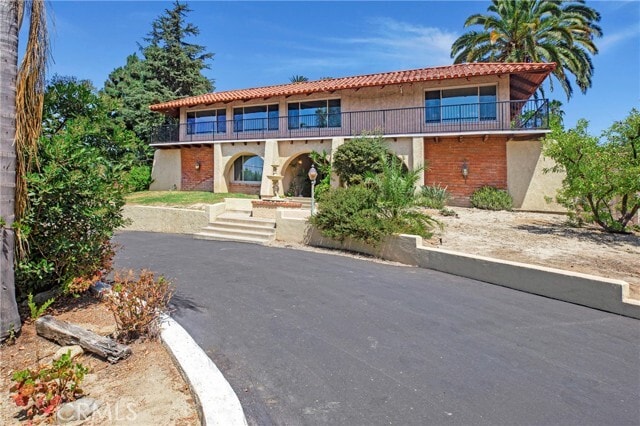 Photo - 1731 La Loma Dr