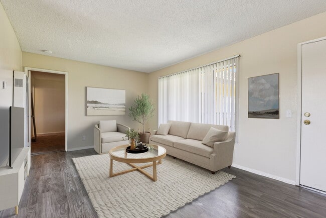 Building Photo - Casa Moreno Apartments