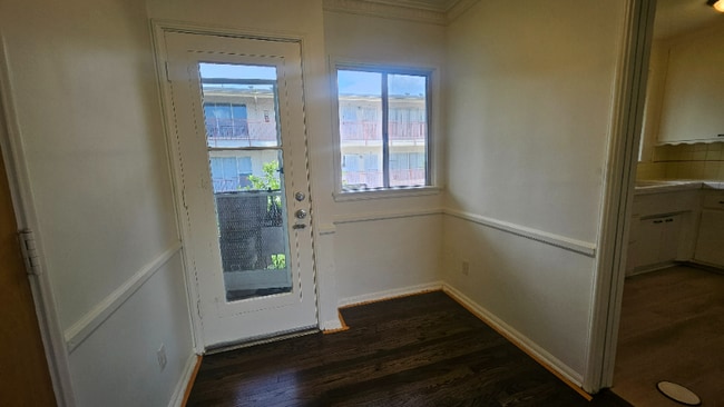 Photo - 1625 N Hobart Blvd Unit 3