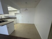 Photo - 118 W Boone St Townhome