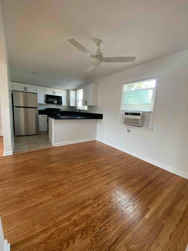 Photo - 331 W Windsor Rd Unit 1