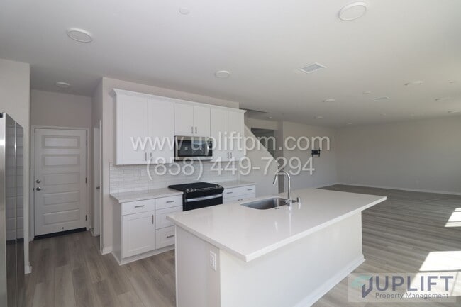 Building Photo - New Construction Home in Valley Center! 5 ...