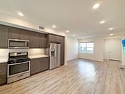 Photo - Beautiful 2B/2.5BA townhouse in San Marcos...