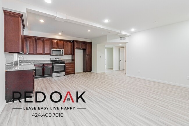 Photo - 6829 Simpson Ave Unit 1