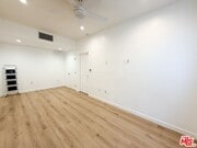 Photo - 816 N McCadden Pl