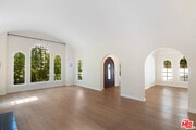 Photo - 552 Wilcox Ave