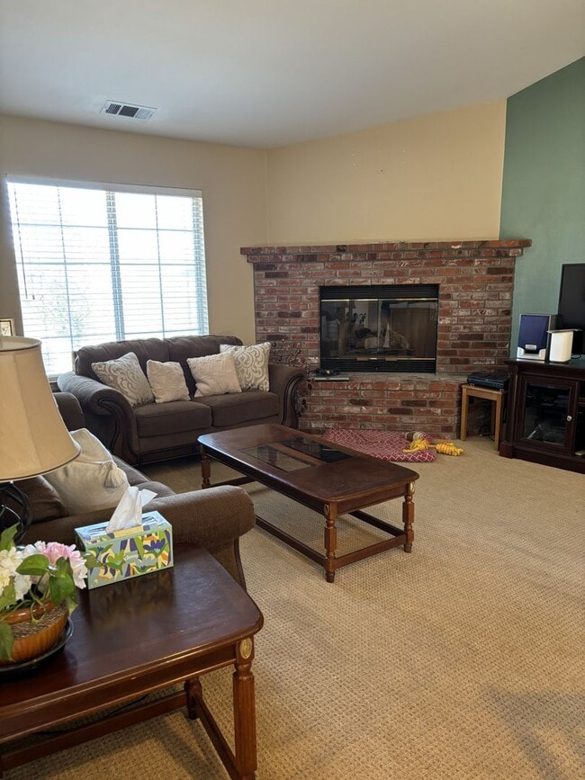 Photo - 1465 Oak Knoll Rd