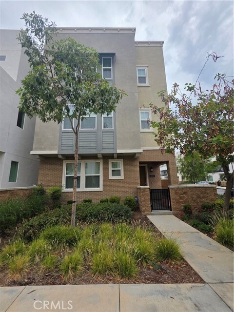 11015 Deckhouse Dr - House for Rent - Rancho Cucamonga, CA