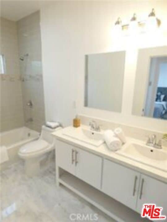 Photo - 1136 Queen Anne Pl