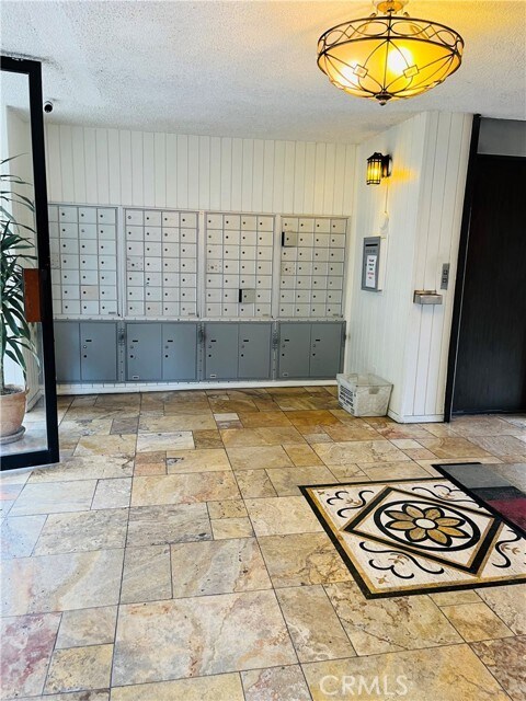 Photo - 525 S Ardmore Ave Unit 237