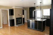 Photo - 6037 Comey Ave
