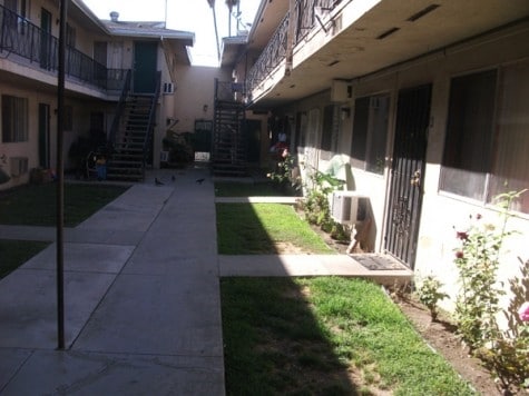 Courtyard - Regency-Baldwin Apartments