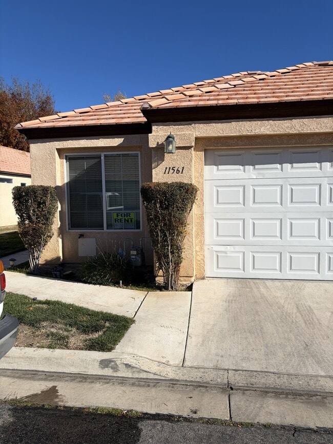 Photo - 11561 Park Ln