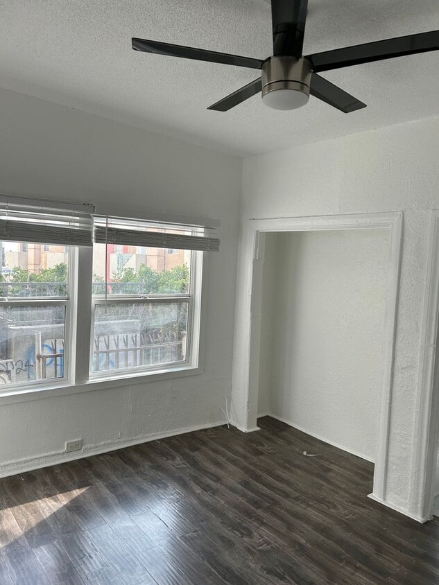 Floor Plan - Single /Utility