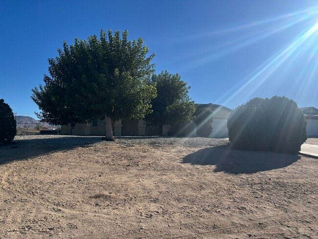 Building Photo - 3 bedroom 2 bathroom Home in the City of V...