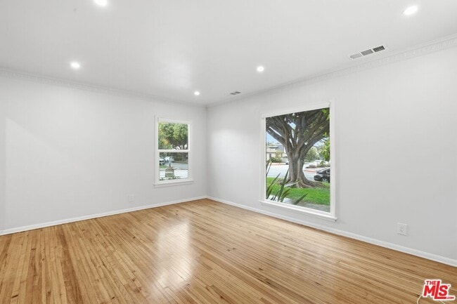 Photo - 4236 Elenda St
