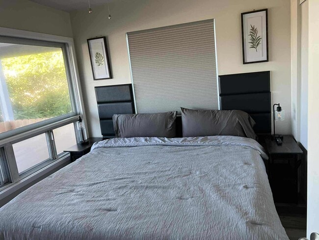 Photo - 4239 Montalvo St