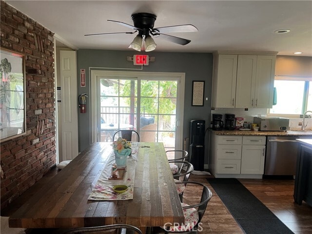 Photo - 23931 Jensen Dr